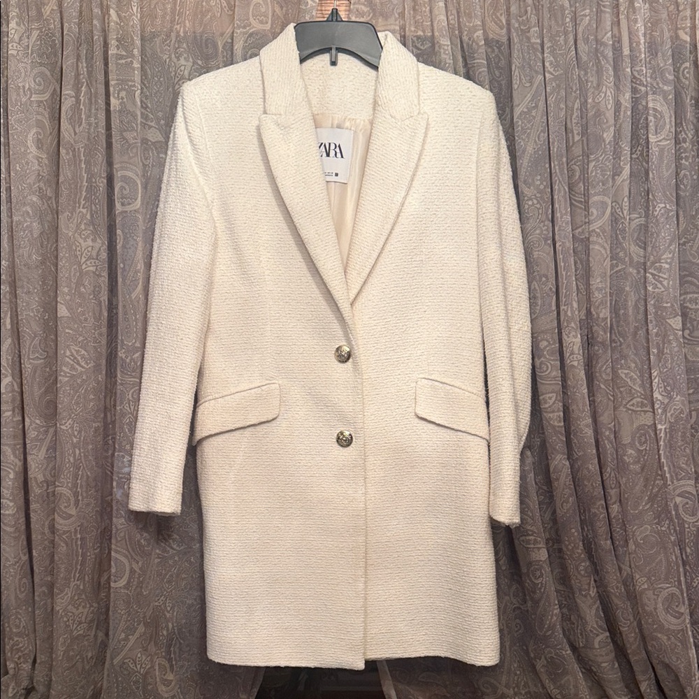 Zara Women's Elegant Cream Blazer